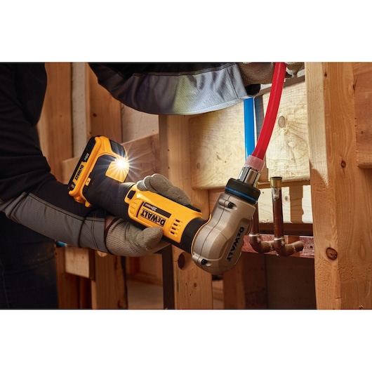 20V MAX* 1 in. Cordless PEX Expander (Tool Kit)